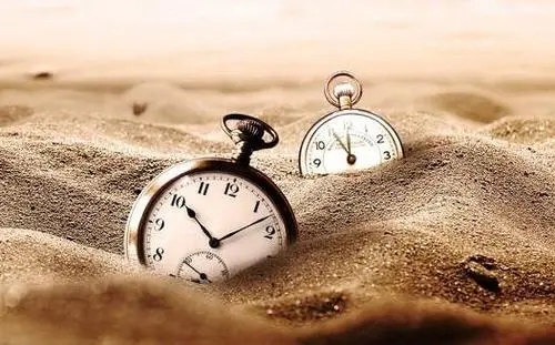 形容时间短的词语_形容时间快的词语_形容时间过得快的词语